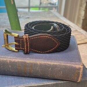 Bobby Jones Textured  Leather-Woven Belt Stretches Men’s Sz-40”L Navy/Brown EUC